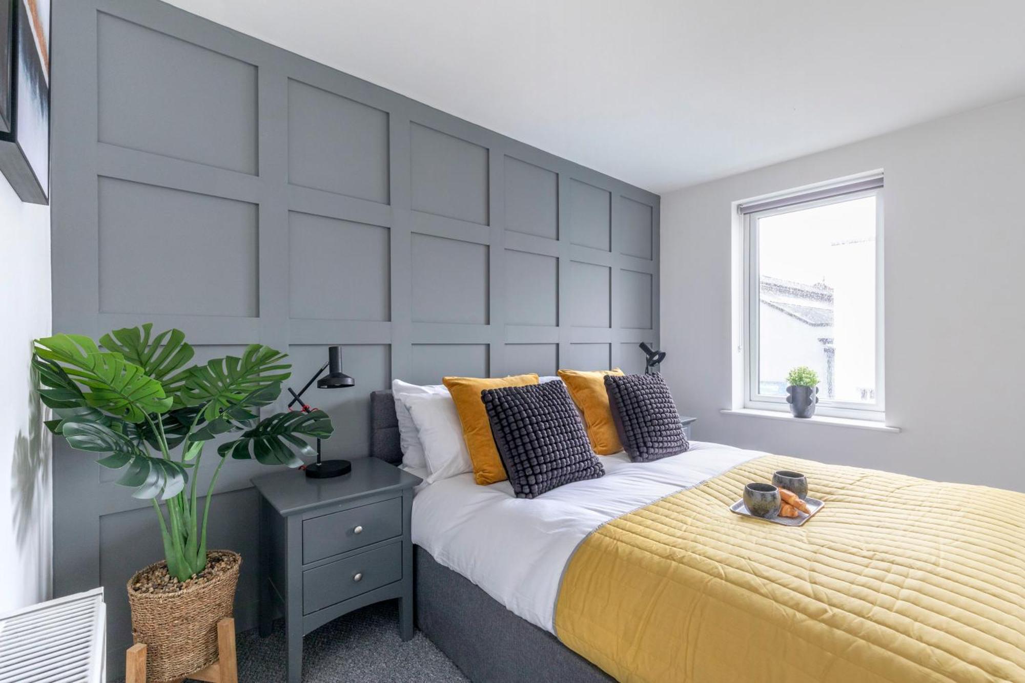 Modern Four Bedroom Four Bathroom Home Cheltenham Ngoại thất bức ảnh