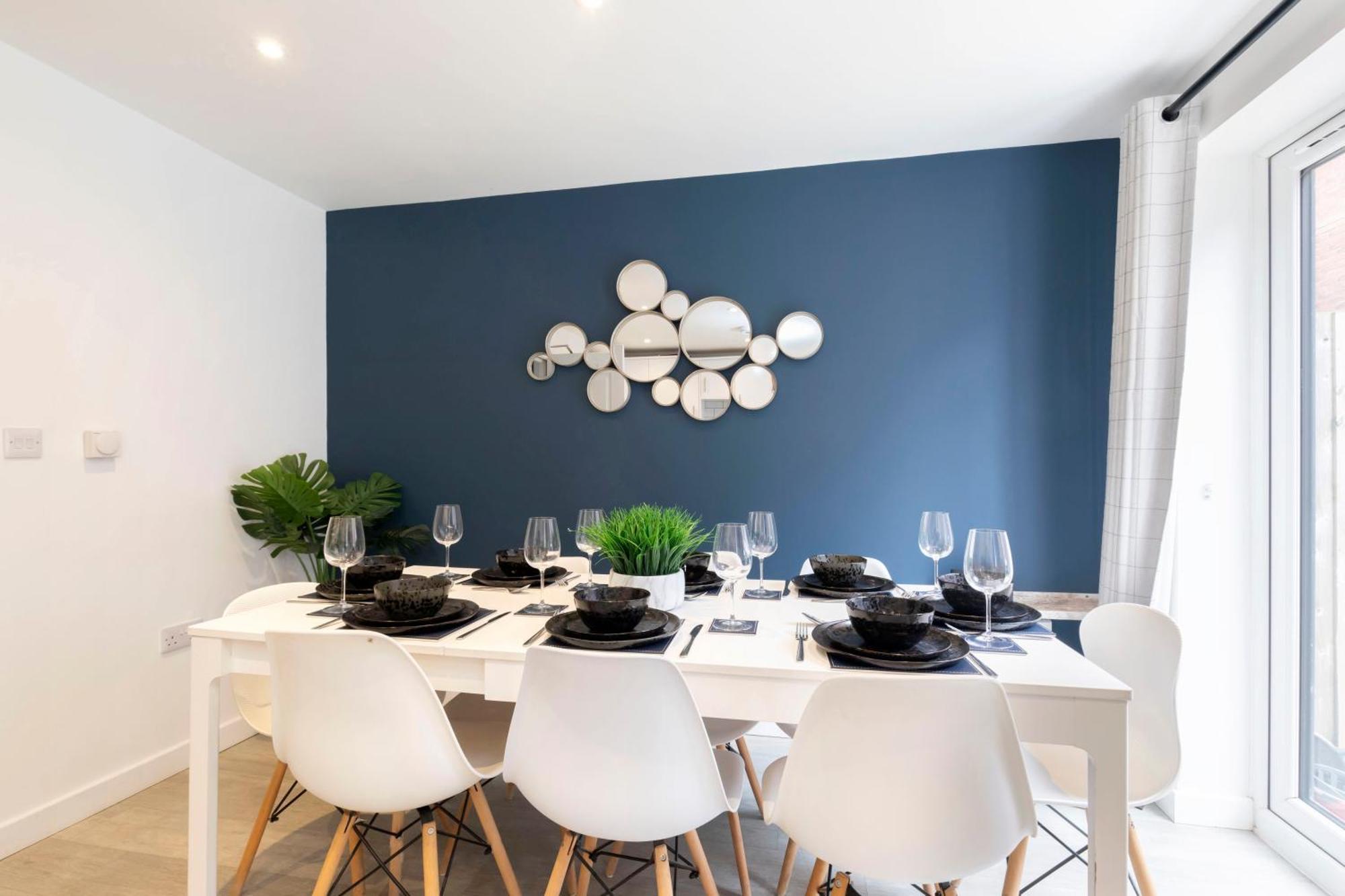 Modern Four Bedroom Four Bathroom Home Cheltenham Ngoại thất bức ảnh